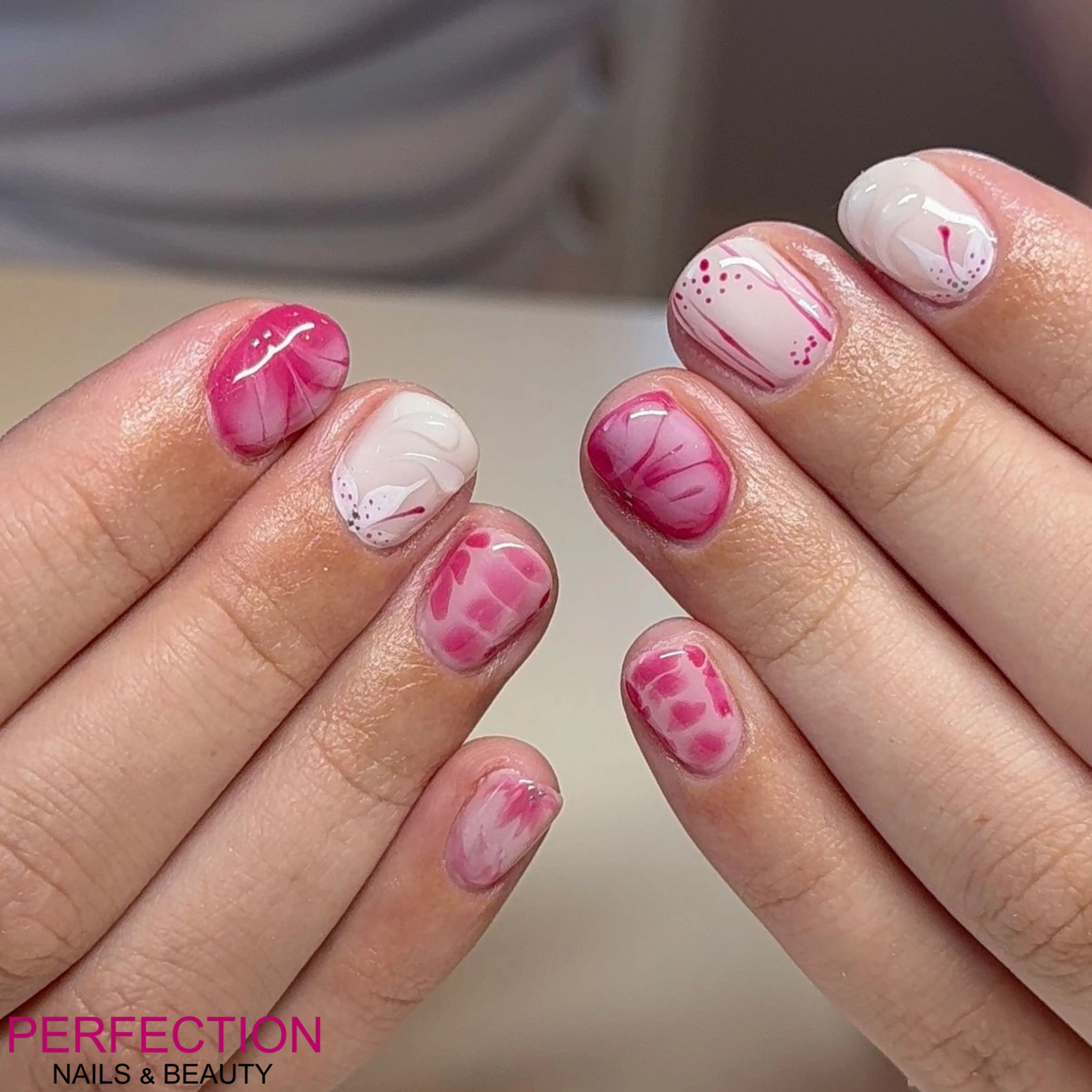 Pro nails